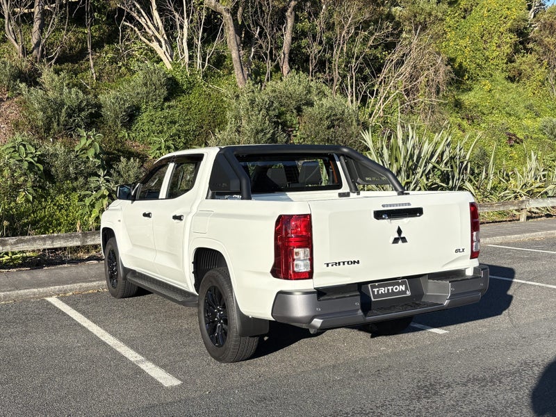 2026 Mitsubishi Triton DC WS 2.4D GLX 2WD 6AT image 4