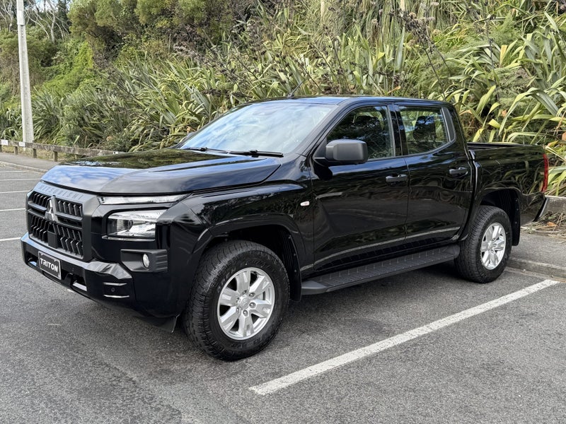 2026 Mitsubishi Triton DC WS 2.4D GLX 2WD 6AT image 4
