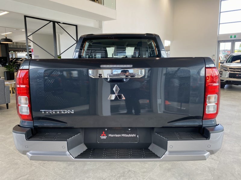 2026 Mitsubishi Triton DC WS 2.4D GLX 4WD 6AT image 5