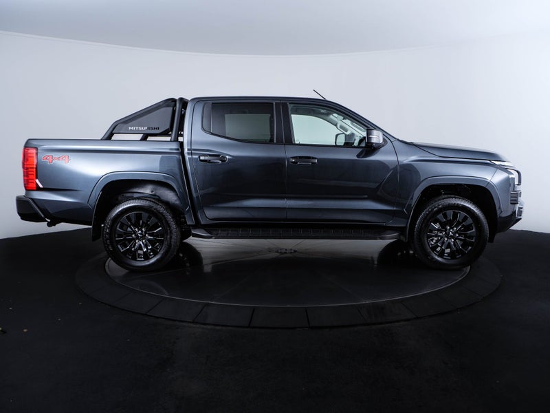 2026 Mitsubishi Triton DC WS 2.4D GLX SPORT 4WD... image 2