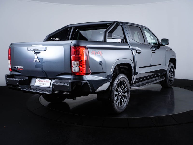 2026 Mitsubishi Triton DC WS 2.4D GLX SPORT 4WD... image 3