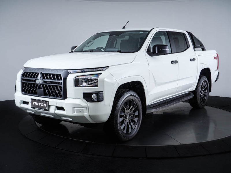 2026 Mitsubishi Triton DC WS 2.4D GLX SPORT 4WD... image 3