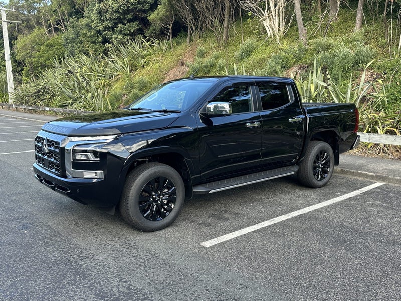 2026 Mitsubishi Triton DC WS 2.4D GLXR 2WD 6AT image 4
