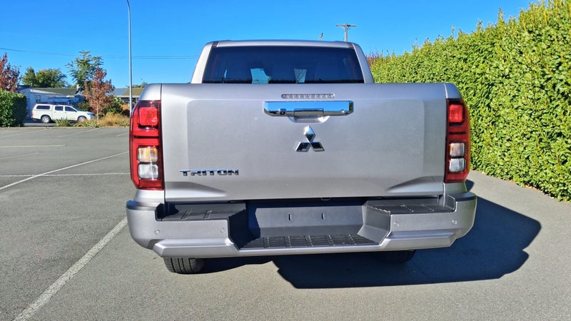 2026 Mitsubishi Triton DC WS 2.4D GLXR 2WD 6AT image 4