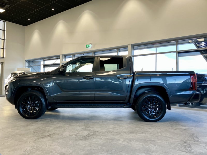 2026 Mitsubishi Triton DC WS 2.4D GLXR 4WD 6AT image 5