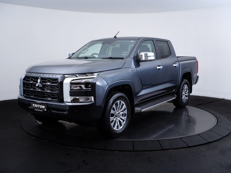 2026 Mitsubishi Triton DC WS 2.4D GLXR 4WD 6AT image 3