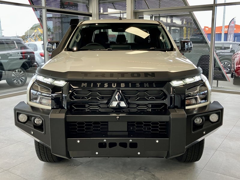 2026 Mitsubishi Triton DC WS 2.4D GLXR 4WD 6AT image 4