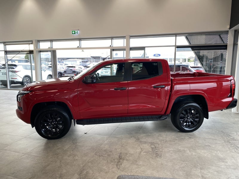 2026 Mitsubishi Triton DC WS 2.4D GLXR 4WD 6AT image 4
