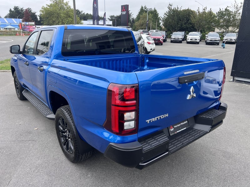 2026 Mitsubishi Triton DC WS 2.4D GLXR 4WD 6AT image 3