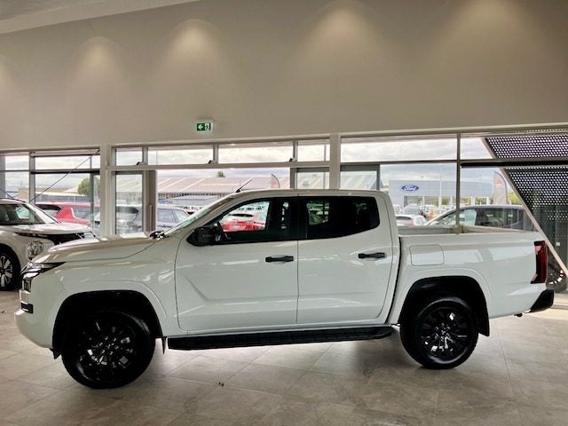 2026 Mitsubishi Triton DC WS 2.4D GLXR 4WD 6AT image 5