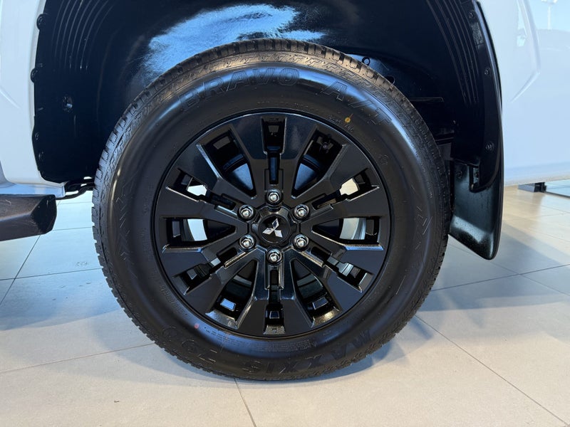 2026 Mitsubishi Triton DC WS 2.4D GLXS 4WD 6AT image 5