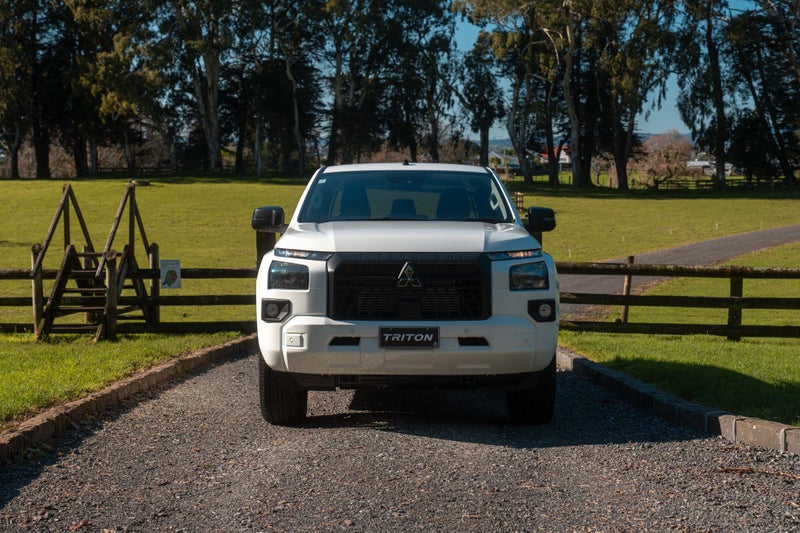 2026 Mitsubishi Triton DC WS 2.4D GLXS 4WD 6AT image 2