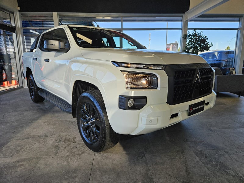 2026 Mitsubishi Triton DC WS 2.4D GLXS 4WD 6AT image 2
