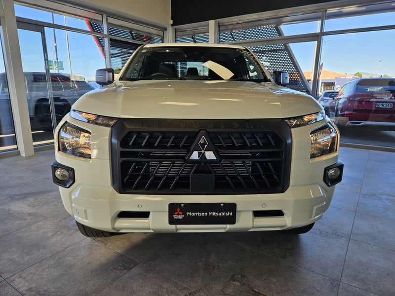 2026 Mitsubishi Triton DC WS 2.4D GLXS 4WD 6AT image 3
