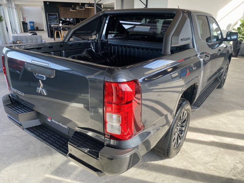 2026 Mitsubishi Triton DC WS 2.4D GLXS 4WD 6AT image 5