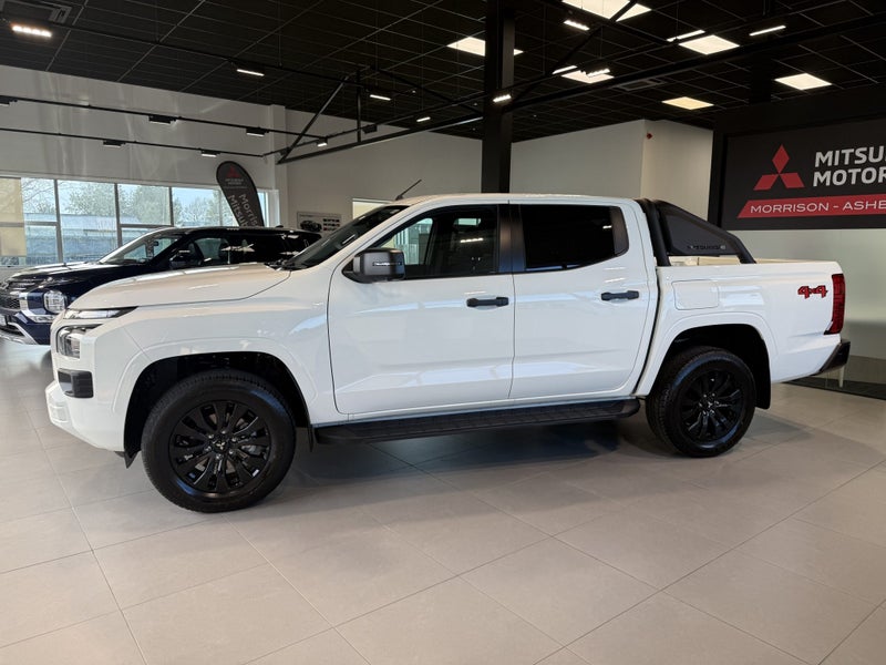 2026 Mitsubishi Triton DC WS 2.4D GLXS 4WD 6AT image 2