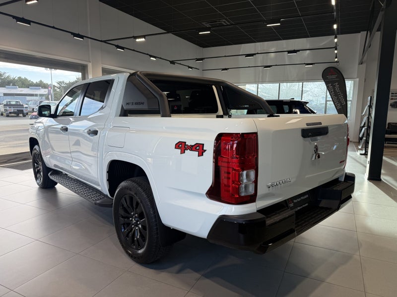 2026 Mitsubishi Triton DC WS 2.4D GLXS 4WD 6AT image 5