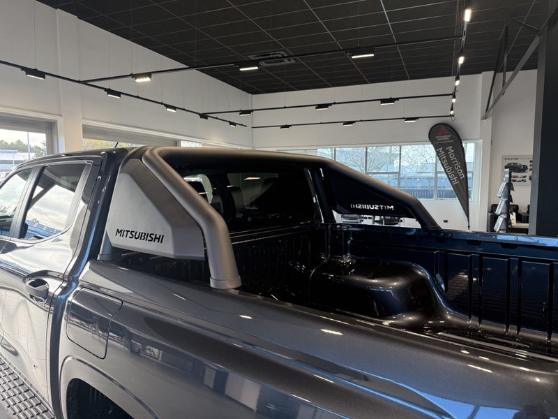 2026 Mitsubishi Triton DC WS 2.4D GLXS 4WD 6AT image 4