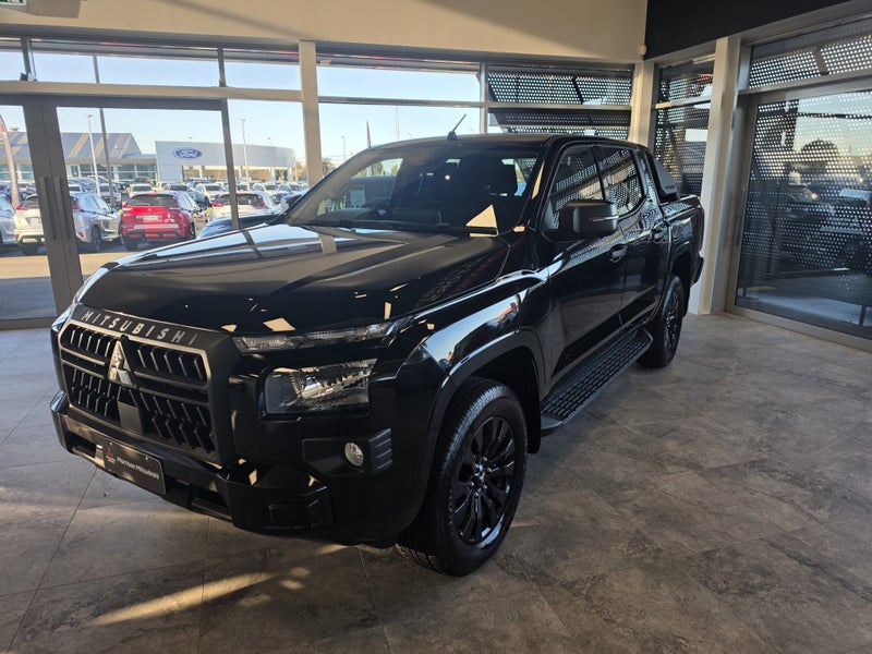 2026 Mitsubishi Triton DC WS 2.4D GLXS 4WD 6AT image 4