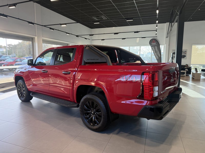 2026 Mitsubishi Triton DC WS 2.4D GLXS 4WD 6AT image 5