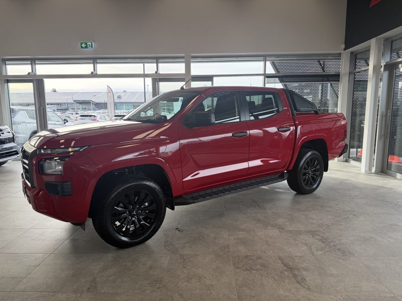 2026 Mitsubishi Triton DC WS 2.4D GLXS 4WD 6AT image 2