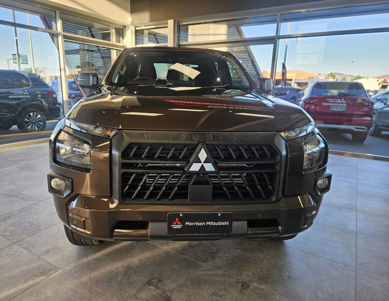 2026 Mitsubishi Triton DC WS 2.4D GLXS 4WD 6AT image 3