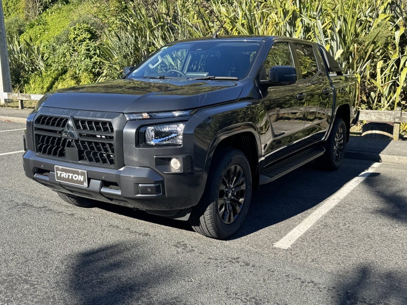 2026 Mitsubishi Triton DC WS 2.4D GLXS 4WD 6AT image 4