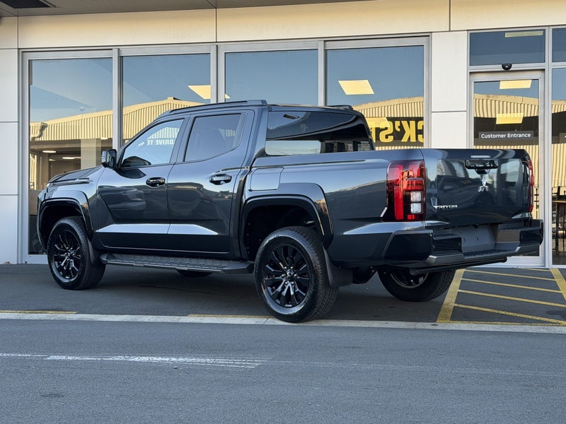 2026 Mitsubishi Triton DC WS 2.4D VRX 4WD 6AT -... image 4