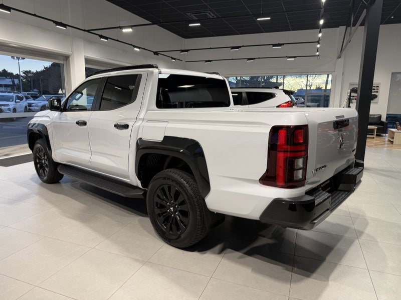 2026 Mitsubishi Triton DC WS 2.4D VRX 4WD 6AT image 3