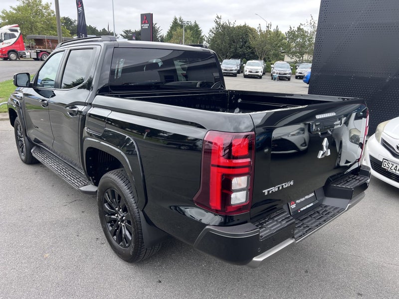 2026 Mitsubishi Triton DC WS 2.4D VRX 4WD 6AT image 3