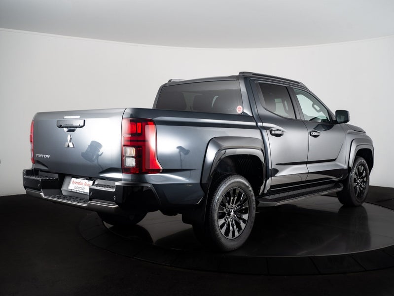 2026 Mitsubishi Triton DC WS 2.4D VRX 4WD 6AT image 4