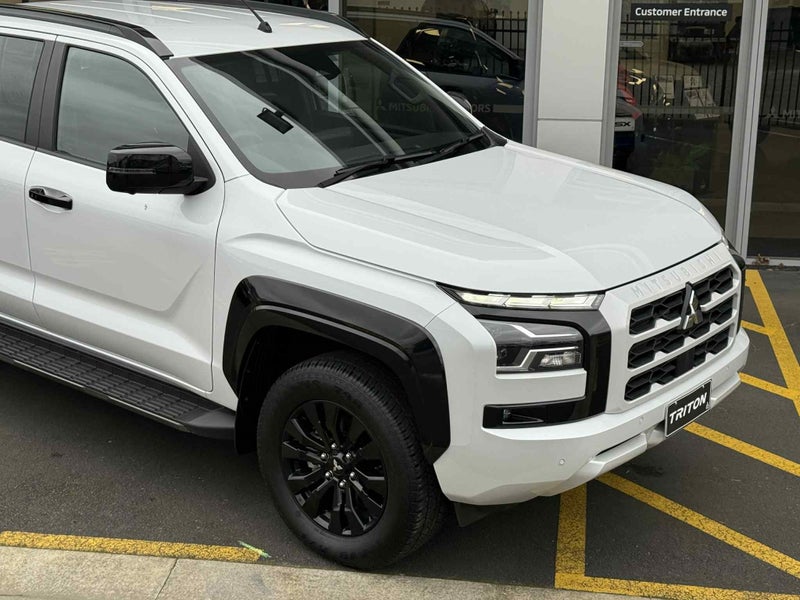 2026 Mitsubishi Triton DC WS 2.4D VRX 4WD 6AT -... image 3