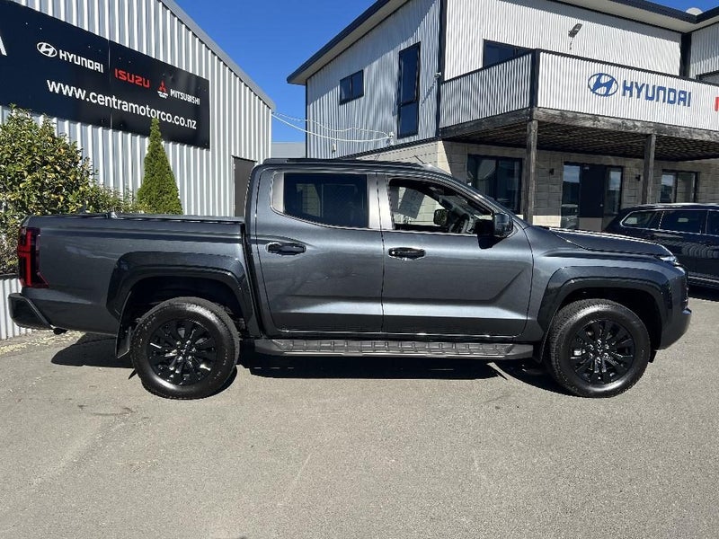 2026 Mitsubishi Triton DC WS 2.4D VRX 4WD 6AT image 3