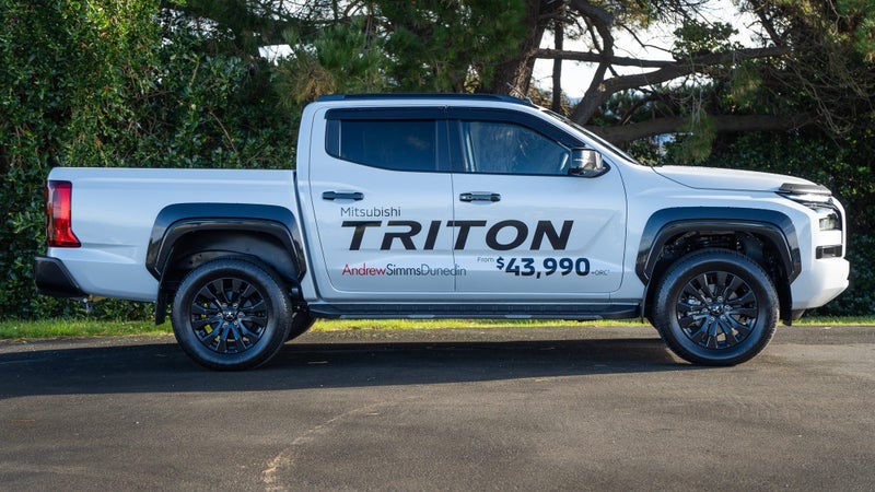 2026 Mitsubishi Triton DC WS 2.4D VRX 4WD 6AT image 2