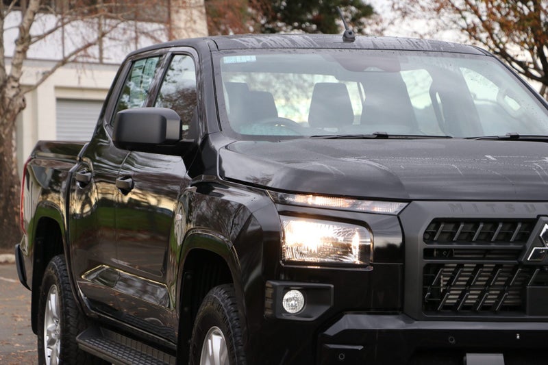 2026 Mitsubishi Triton GLX 2WD 2.4D Bi-Turbo image 4
