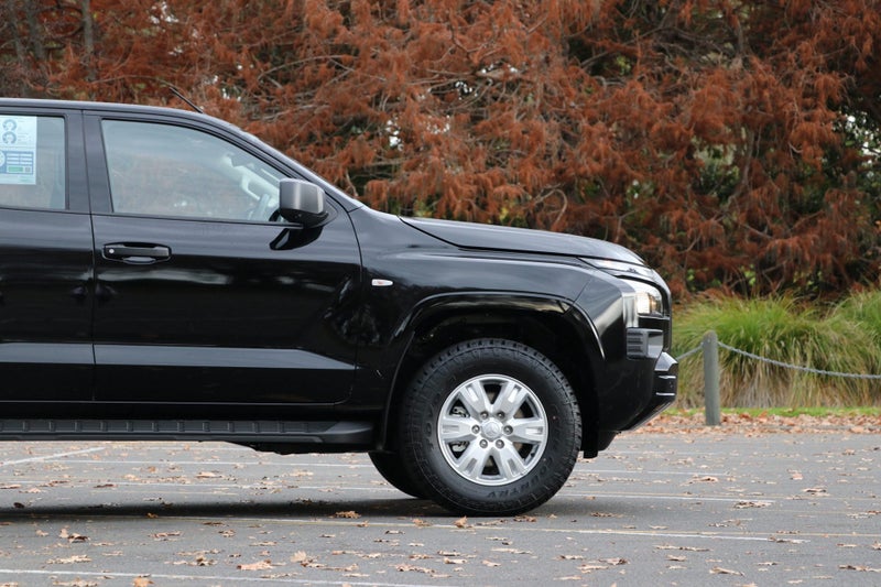 2026 Mitsubishi Triton GLX 2WD 2.4D Bi-Turbo image 5