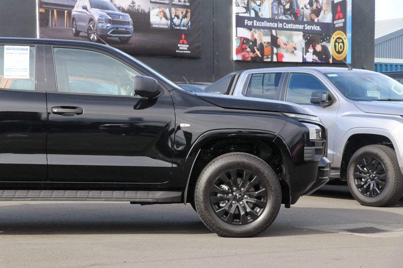 2026 Mitsubishi Triton GLX 2WD Auto (TRADE PACK) image 4