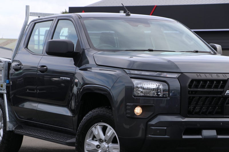 2026 Mitsubishi Triton GLX 2WD Flat deck image 4
