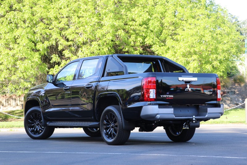 2026 Mitsubishi Triton GLX 2WD SPORT image 2