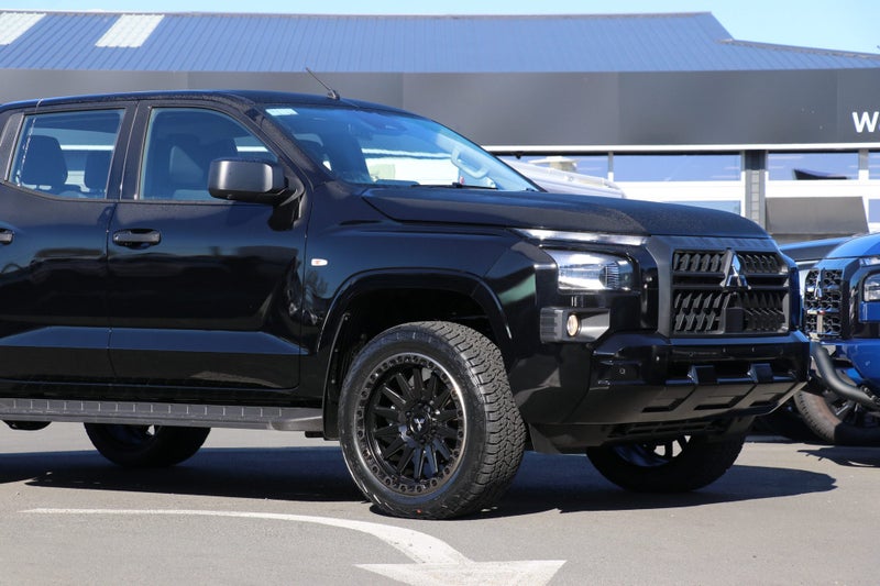 2026 Mitsubishi Triton GLX 2WD SPORT image 4