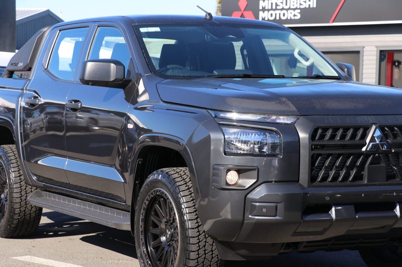 2026 Mitsubishi Triton GLX 2WD SPORT image 4