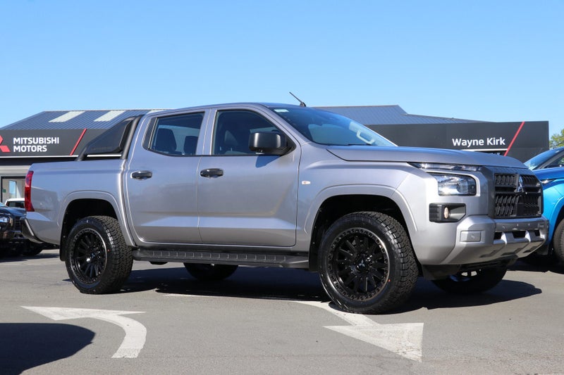 2026 Mitsubishi Triton GLX 2WD SPORT image 3