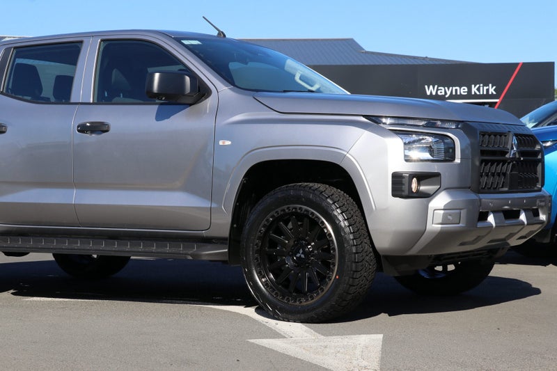 2026 Mitsubishi Triton GLX 2WD SPORT image 4