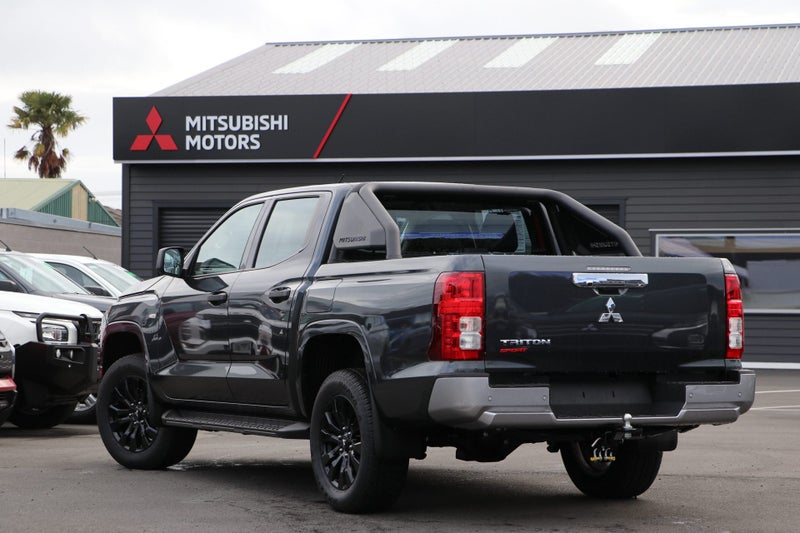 2026 Mitsubishi Triton GLX 2WD SPORT image 2