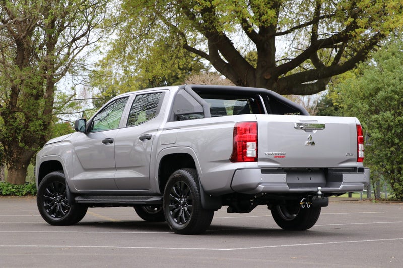 2026 Mitsubishi Triton GLX 2WD SPORT image 2