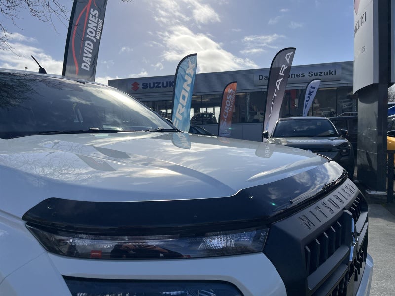 2026 Mitsubishi Triton GLX 4WD 6AT image 2