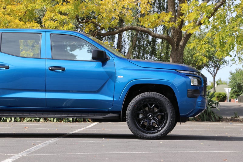 2026 Mitsubishi Triton GLX 4WD Auto image 4