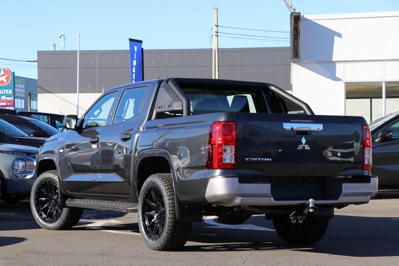 2026 Mitsubishi Triton GLX 4WD Automatic image 2