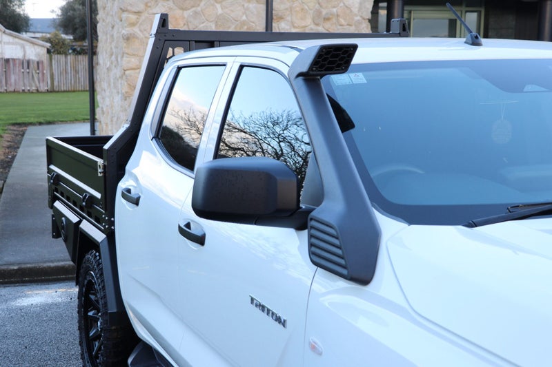 2026 Mitsubishi Triton GLX 4WD FLAT DECK DOUBLE... image 5