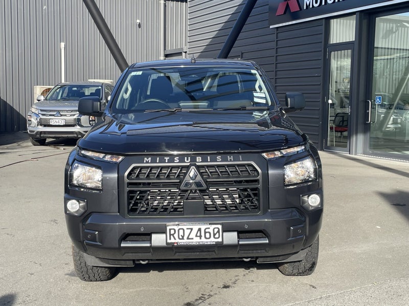 2026 Mitsubishi Triton GLX 4X4 6 Speed 2.4 D/C image 3